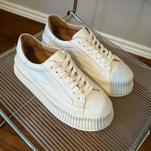 JIL SANDER
Off-White Agnellato Oversize Sole Sneaker EU 37 fits like 37.5